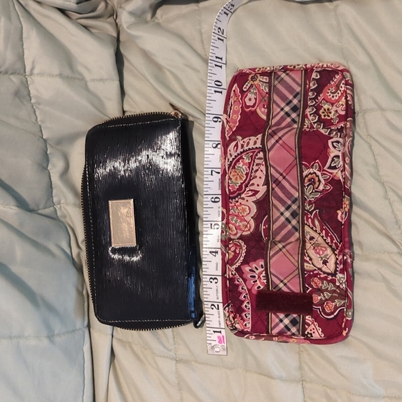 🔥Clutch and Vera Bradley wallet - Picture 4 of 6